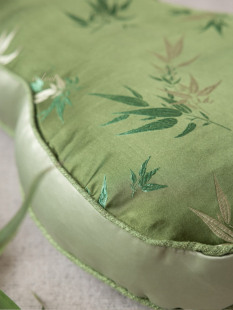 Velvet Throw Pillow